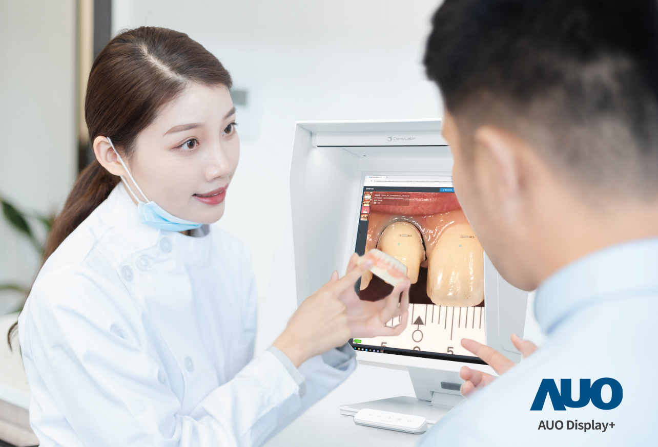 達擎積極投入牙科領域，瞄準牙技所數位轉型趨勢，與成軍滿周年的子公司原色口腔數位，展現智慧牙技整合方案的落地成果，加速推動牙科與假牙製作流程數位化